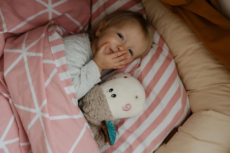 Ovečka uspávačka/usínáček projektor plyš