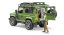 Bruder 2587 Land Rover Defender, figurka myslivce a psa