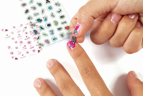 MONSTER HIGHT - Nehtový salon