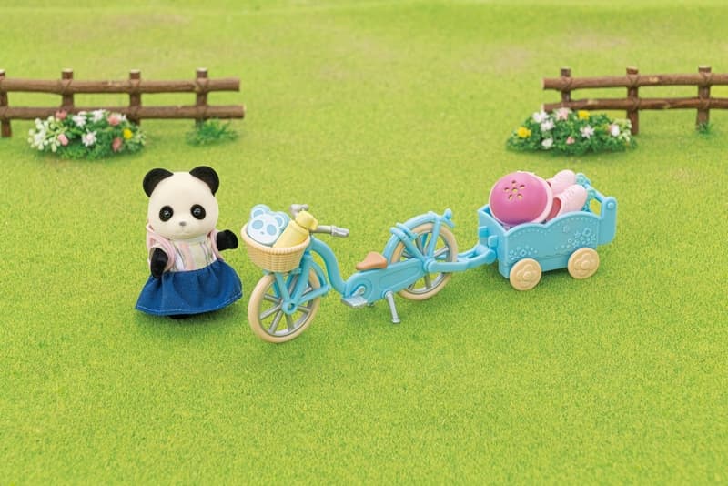 Sylvanian Families - Panda a cyklo-bruslařský set