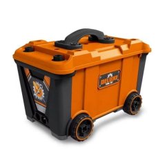 Dětský box s nářadím