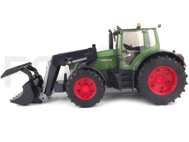 Bruder 3041 Traktor Fendt 936 VARIO s přední lžící