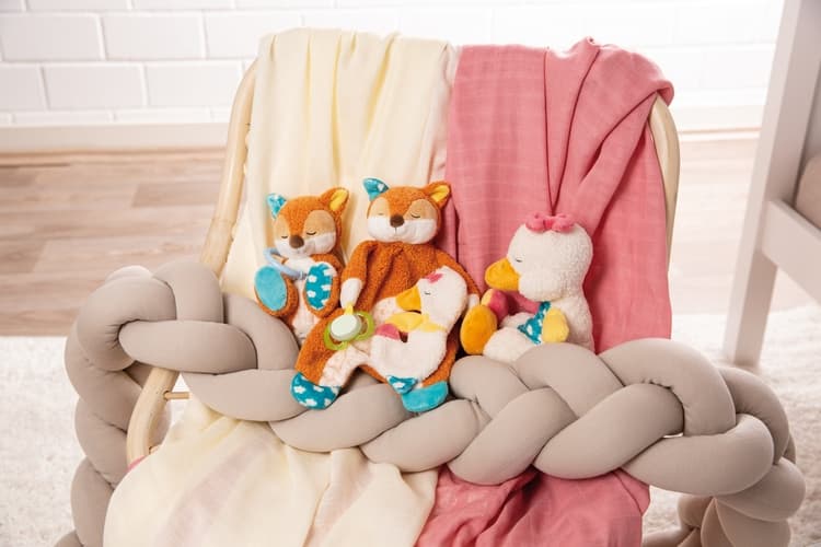 NICI MFN plyš Husa Gilli spící