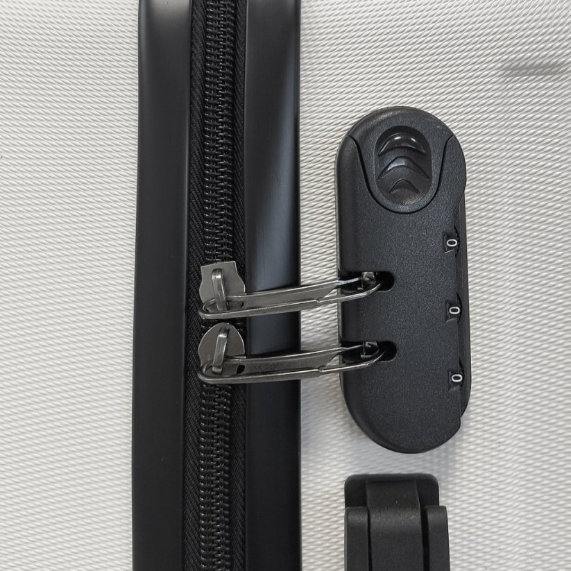 Bavy Cestovní kufr skořepinový 28" Stripes White